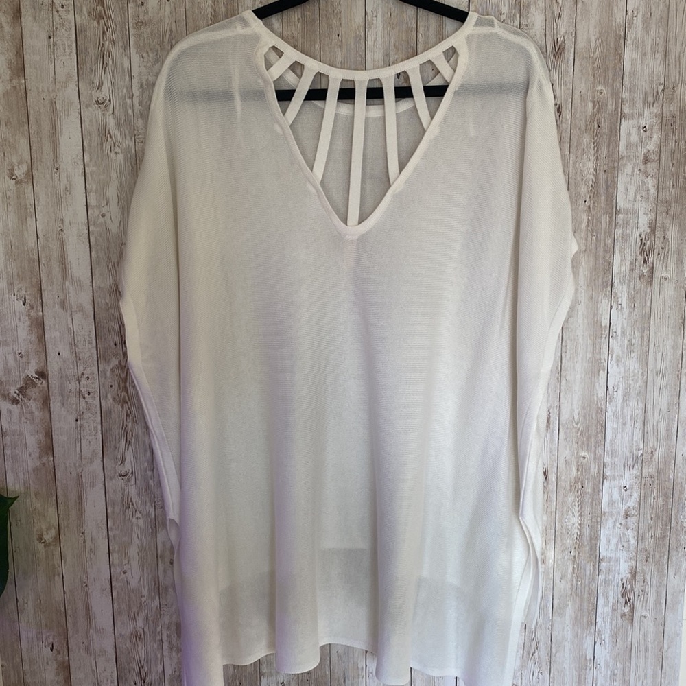 Sweater - Picture 2 of 5